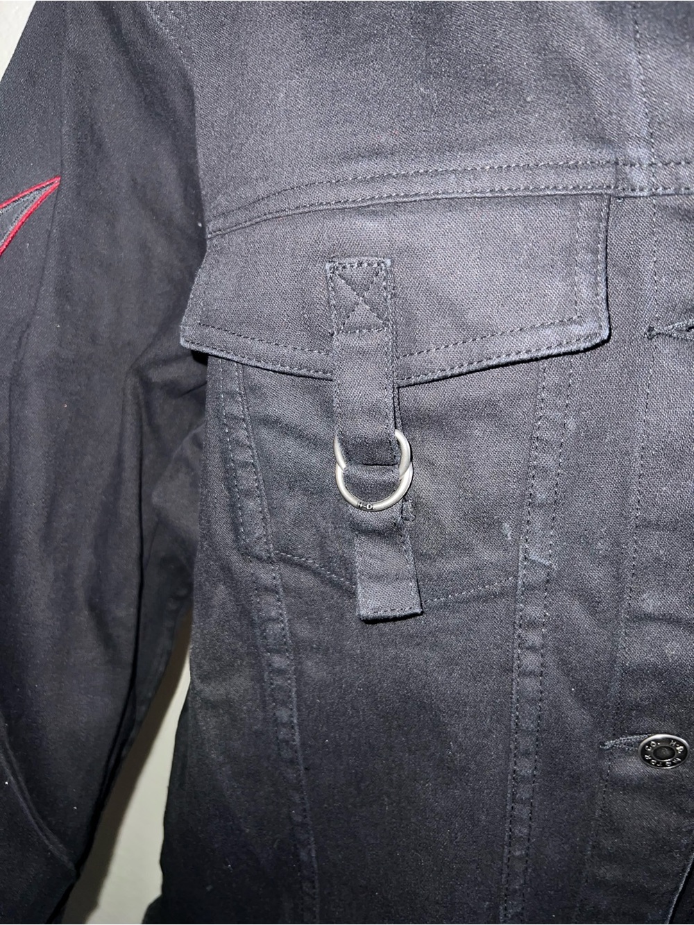 Vintage Harley-Davidson Women's Black Denim Trucker Jacket with Red Flame Detail - Picture 2 of 7